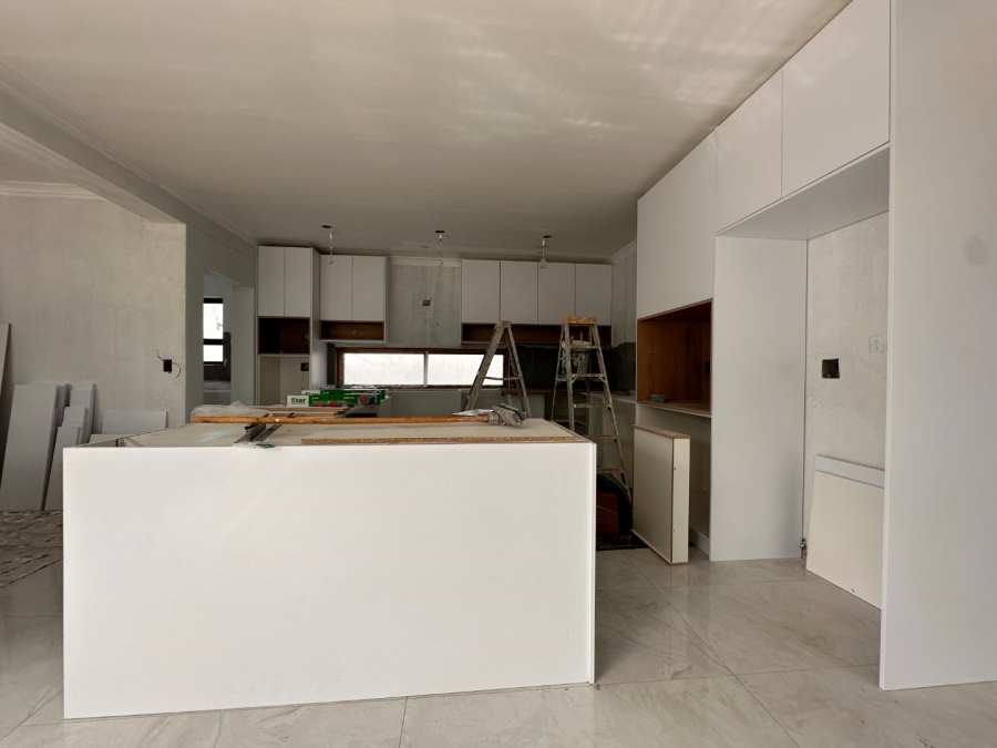 5 Bedroom Property for Sale in Sandown Western Cape